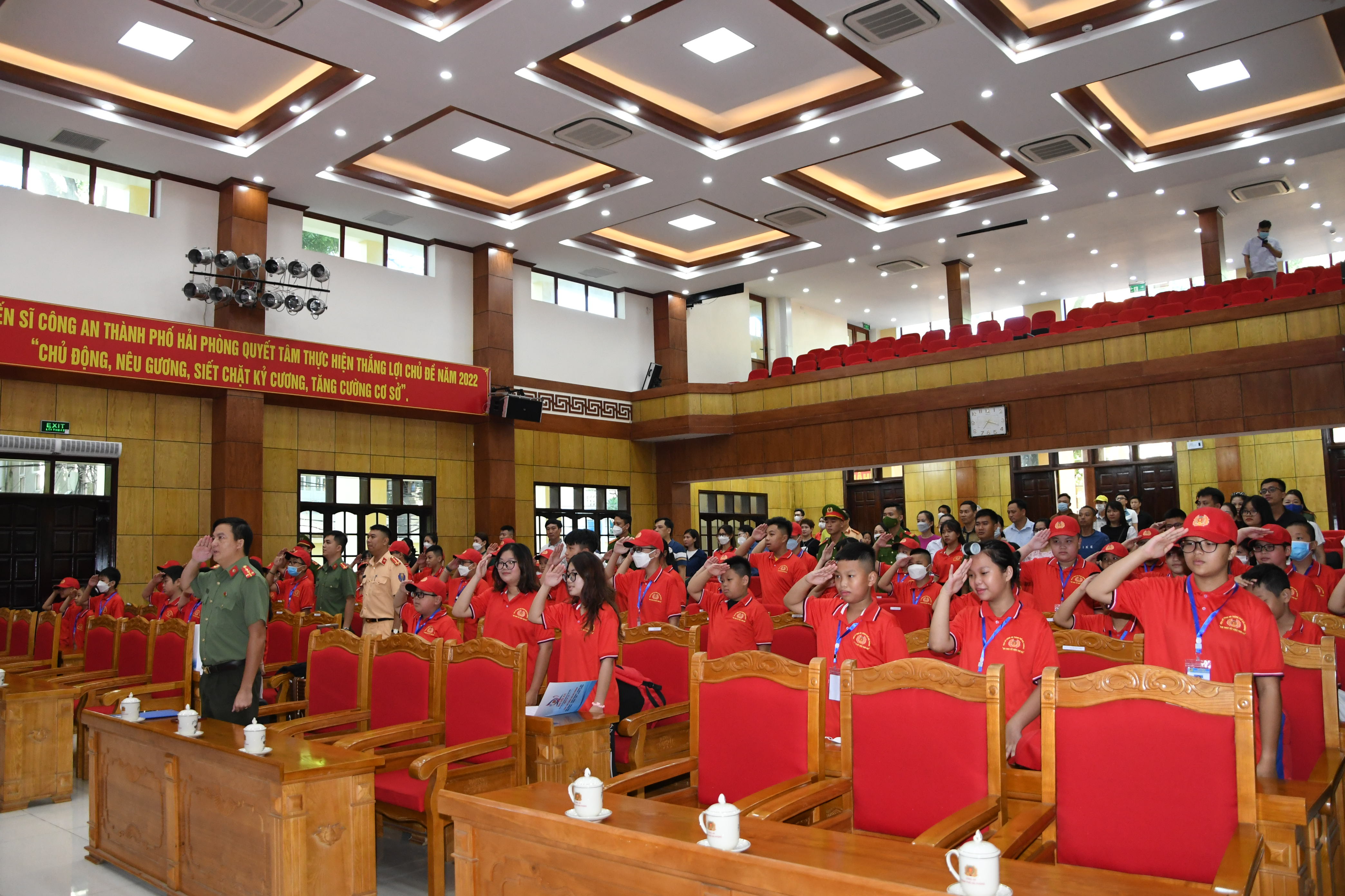 Tổ chức học kỳ Công an - 